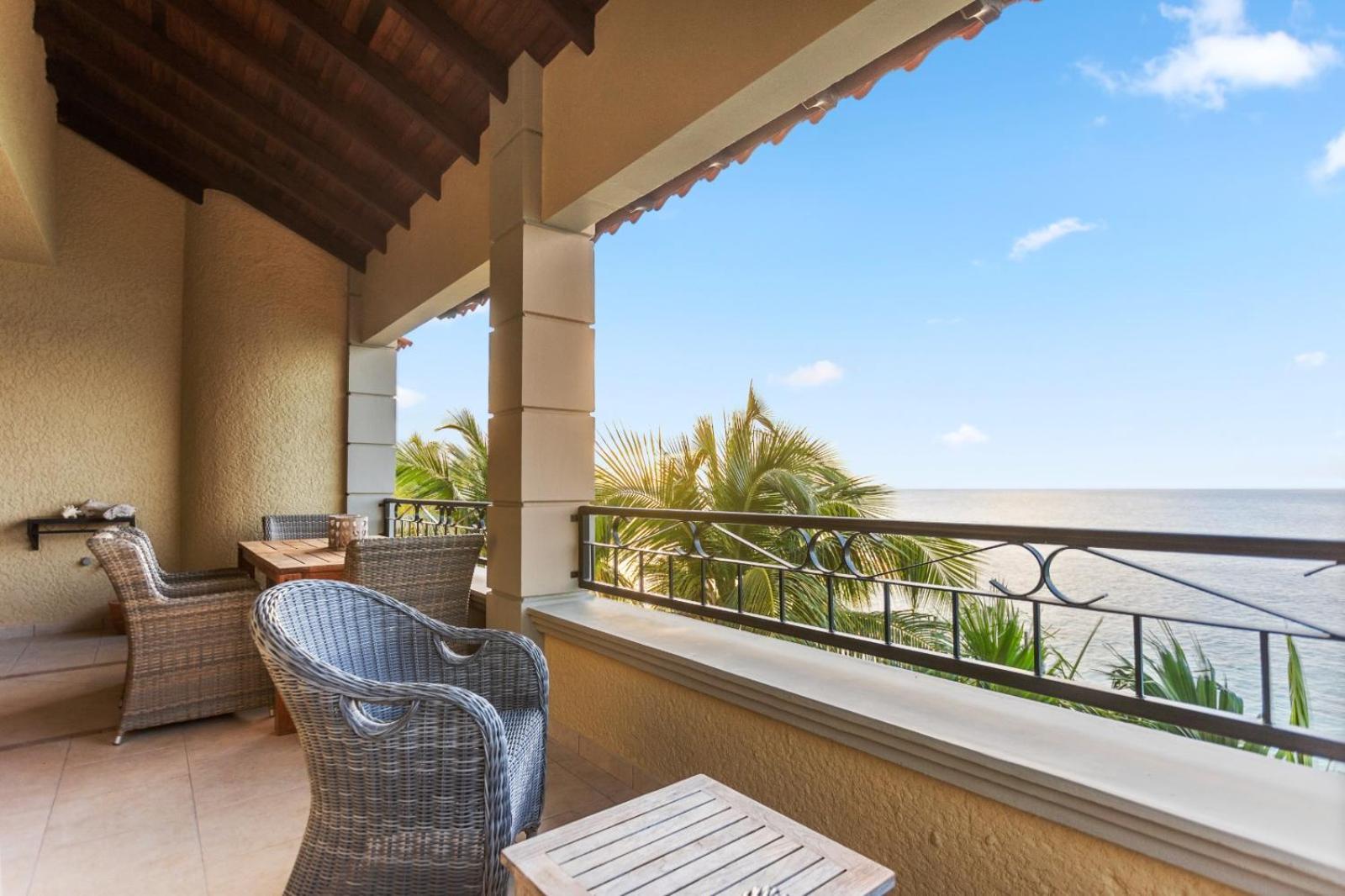 The Bellafonte - Luxury Oceanfront Hotel Kralendijk Kültér fotó