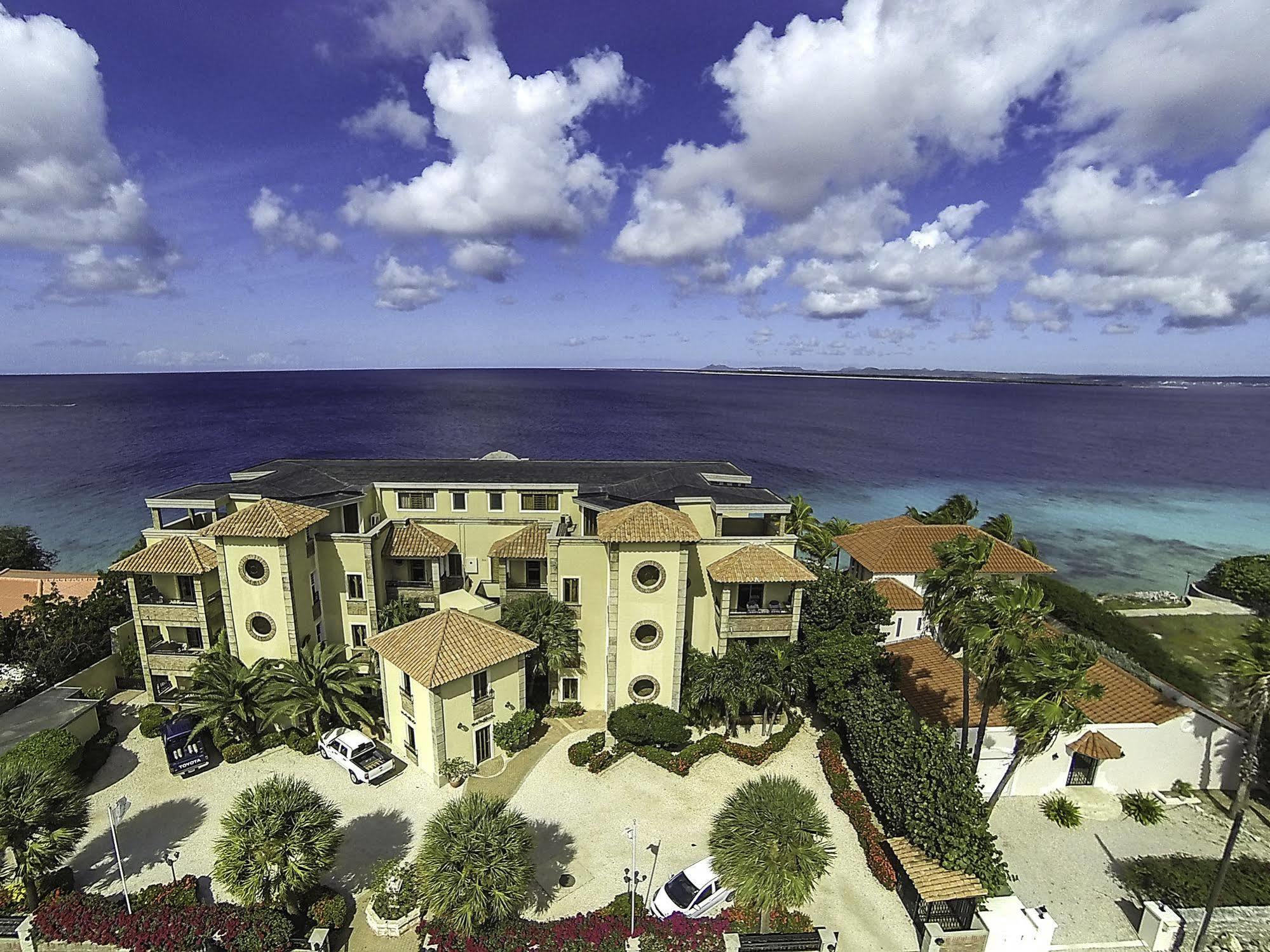 The Bellafonte - Luxury Oceanfront Hotel Kralendijk Kültér fotó